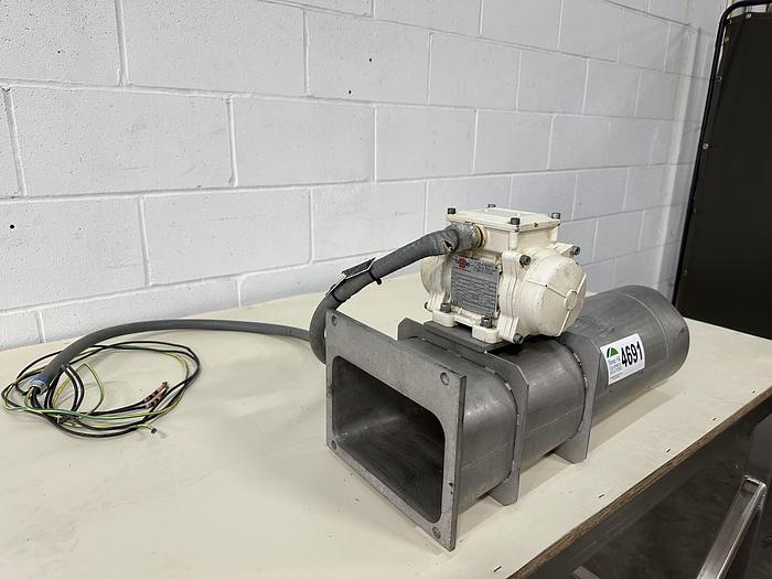 Used Casadio Vibratory Chute