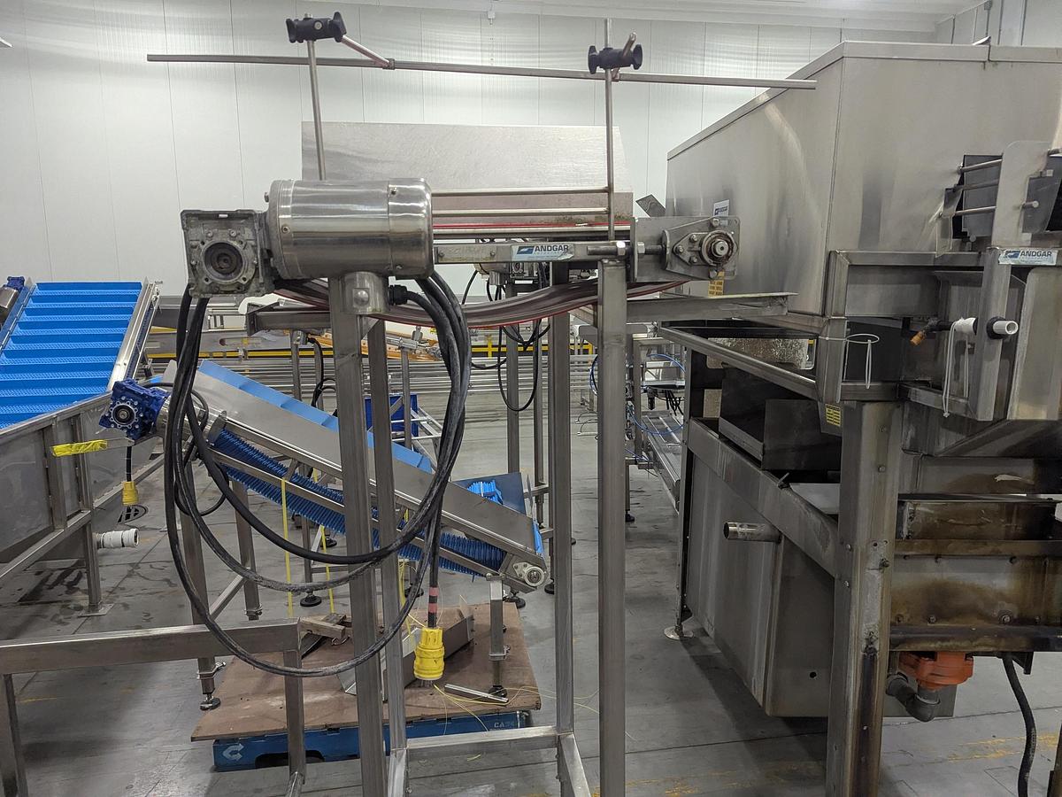 Used Andgar Tray Washer with Infeed & Outfeed Conveyors