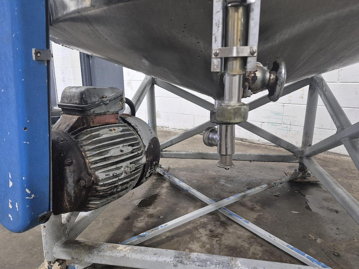 Used 3000L Mixing Tanks