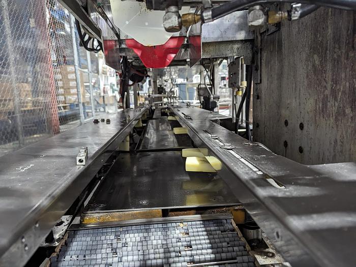 Used Harness Model 825 Drop Case Packer