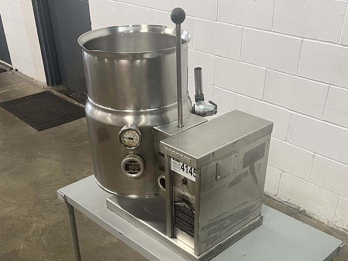 Used Bardeau FTE-20 SS Manual-Tilt Kettle