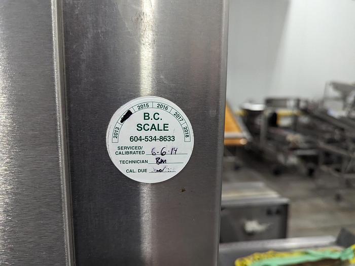 Used Lakewood Clamshell Checkweigher