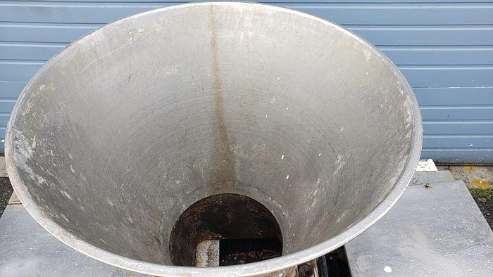 Used Benier Single Pocket Dough Divider