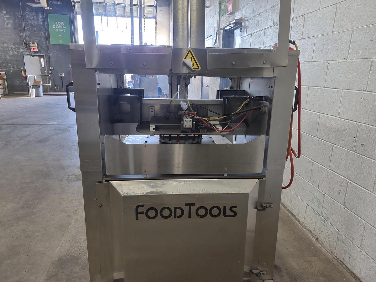 Used FoodTools CS-2000 Industrial Cake & Food Slicer