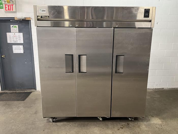 Used True Reach-In Cooler