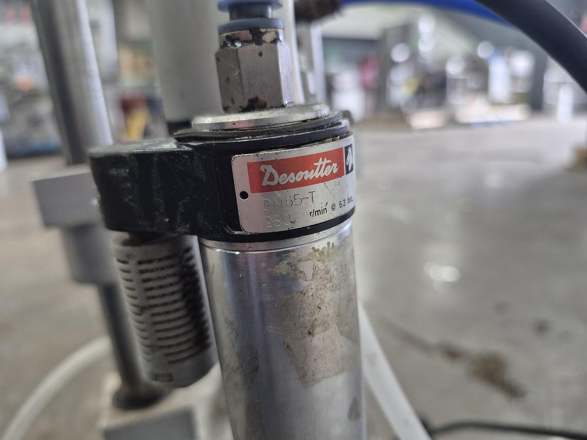 Used Asset Capper Machine