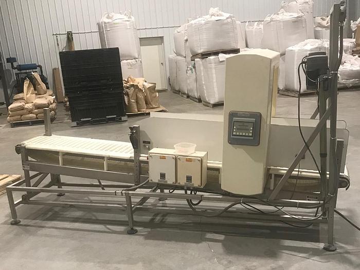Used Safeline Metal Detector