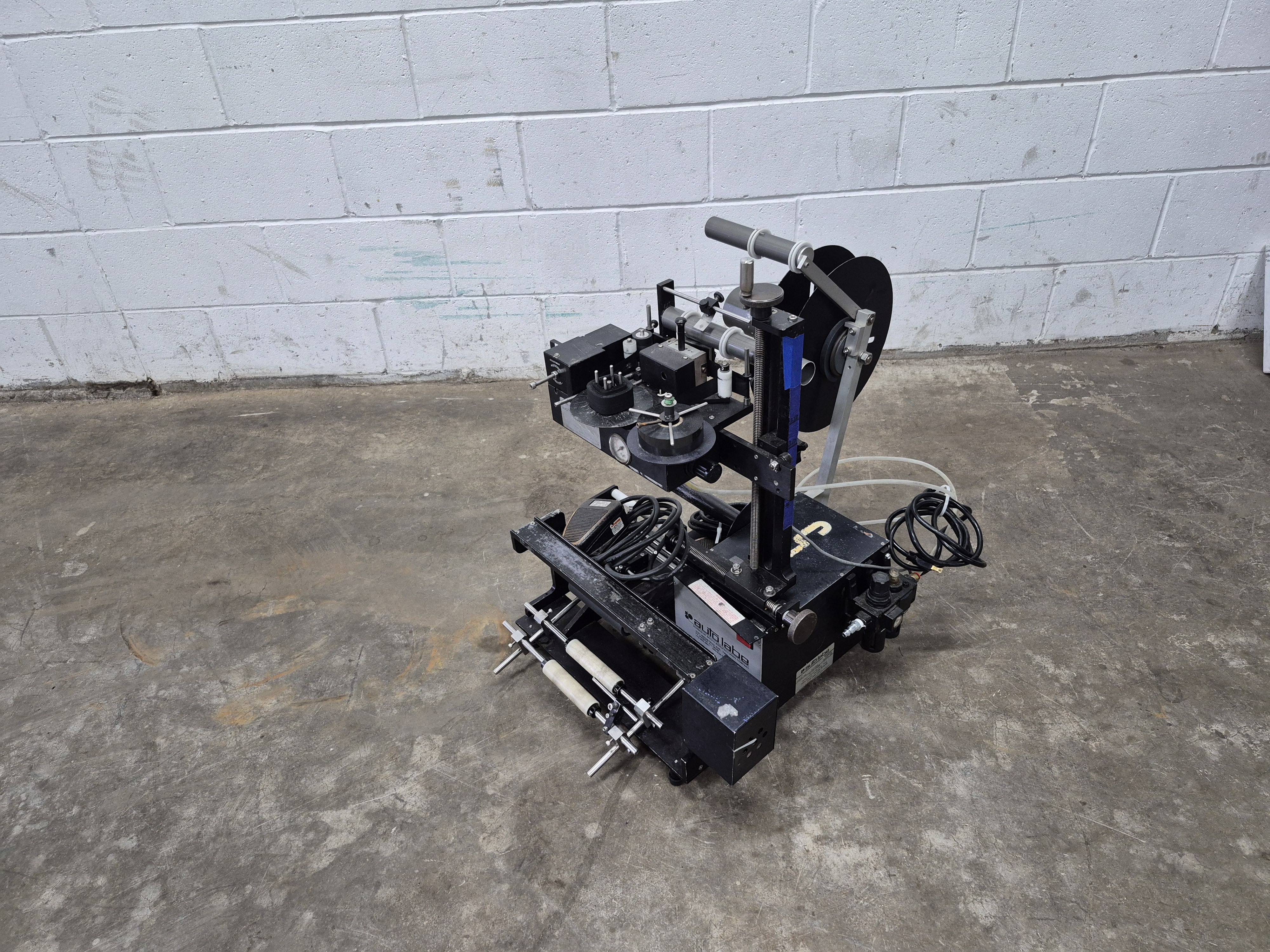 Used Auto Labe Semi-Automatic Labeller with Hot Stamp Imprinter