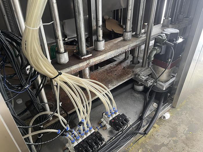 Used 6-Head Bottle Filler