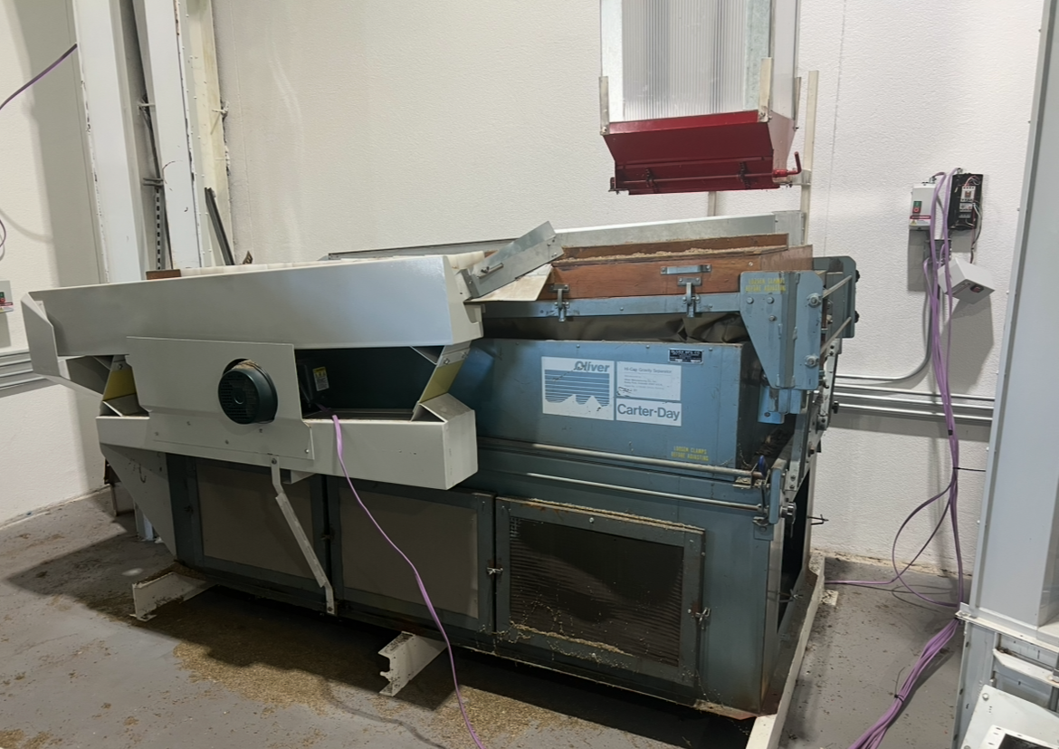 Used Oliver 160 Gravity Tables