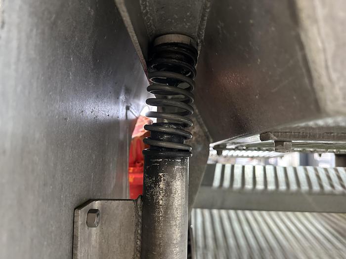 Used ROMA Vibratory Conveyor