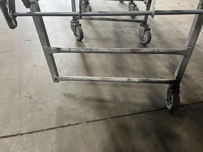 Used NestaFlex 376 Flexible Gravity Conveyor