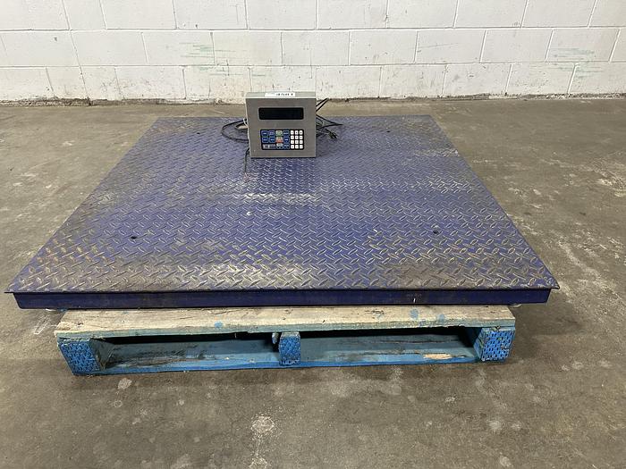 Used 5000 lbs. Floor Scale