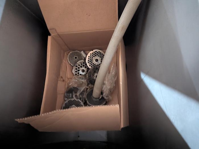 Used Butcher Boy 200/52 Mixer Grinder