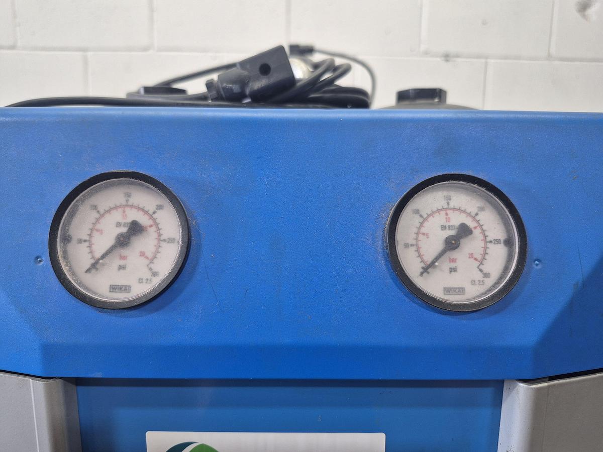 Used Walker Filtration Compressed Air Dryer