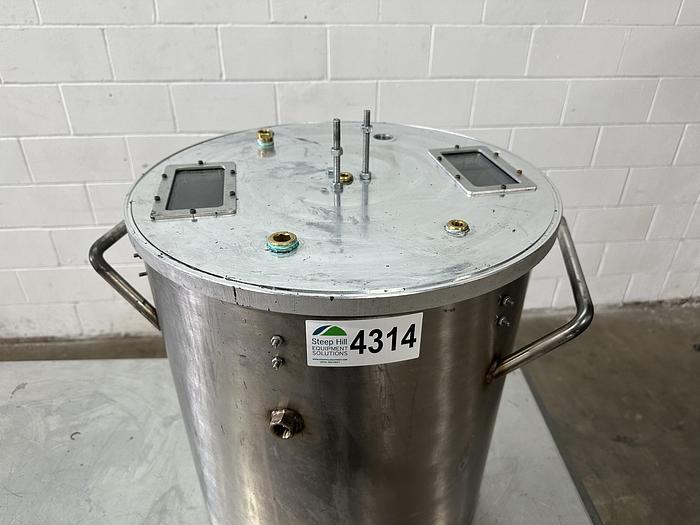 Used 25-Gallon Holding Tank