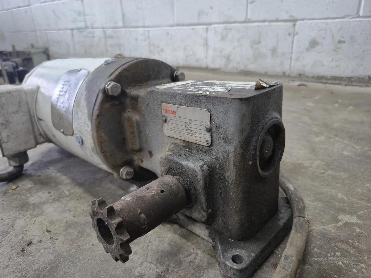 Used Baldor VWDM3554 1.5HP Washdown Duty Motor with Dodge Tigear MR94742 5:1 Reducer Assembly