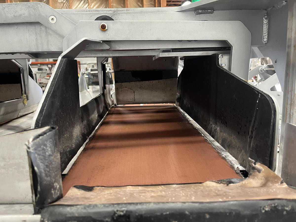 Used Hayley Manufacturing Diverting Conveyor System