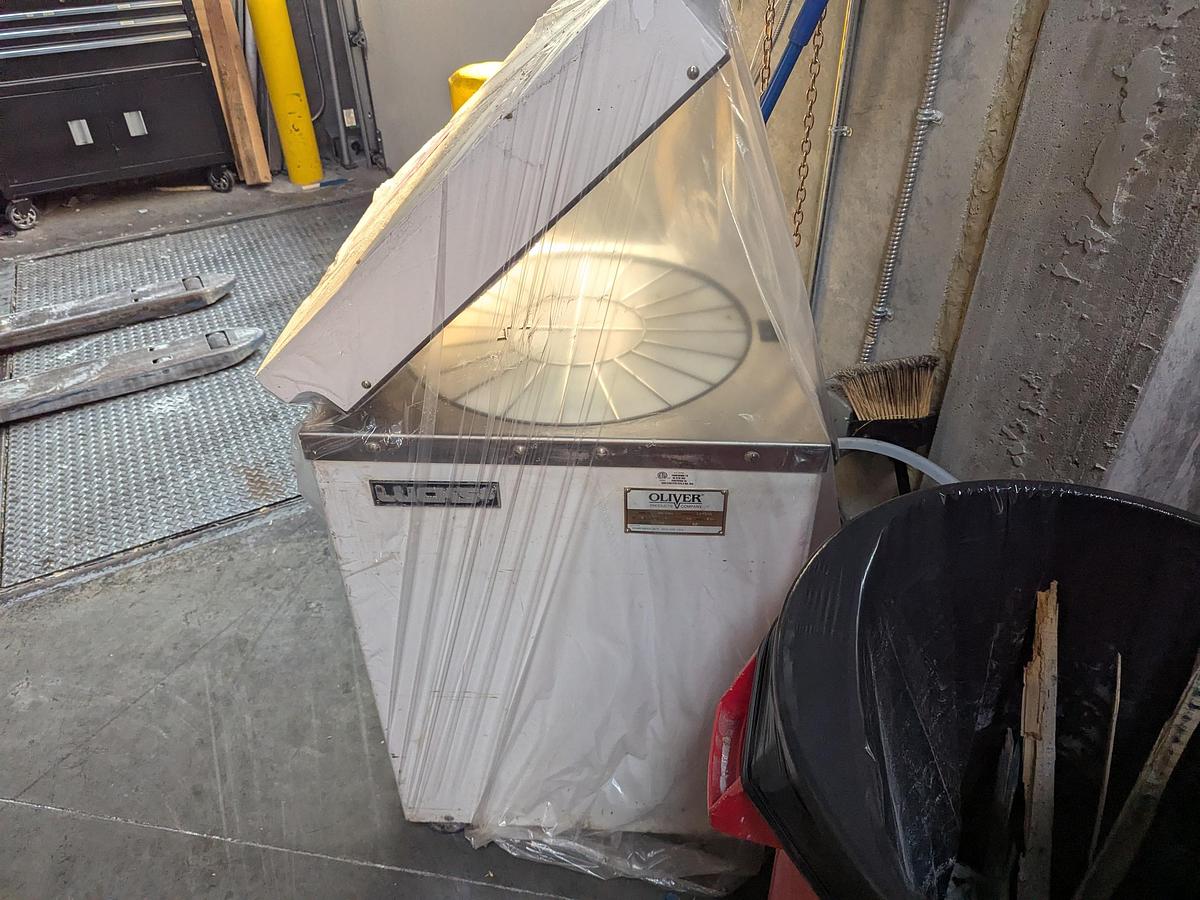 Used Oliver 619-24RA Commercial 24-Part Dough Divider 