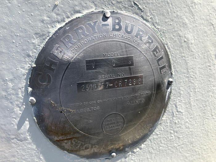 Used 2500 Gallon SS Dairy Tank