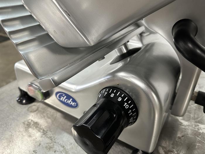 Used Globe G12 Manual Slicer