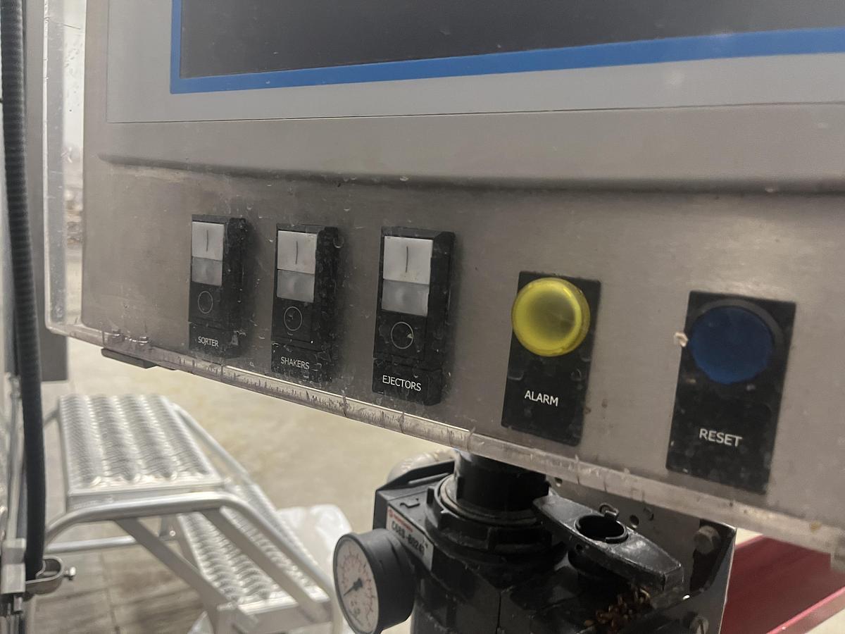 Used TOMRA Blizzard Optical Sorter with Lauda Chiller