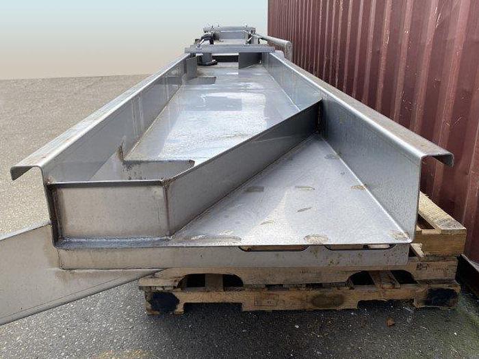 Used Commerical 27' Shaker Conveyor