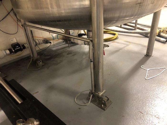 Used 1300 Gallon SS Thick-Walled Water Tank