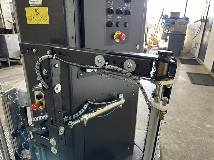 Used Wulftec WSMLPA-200-S Pallet Wrapper