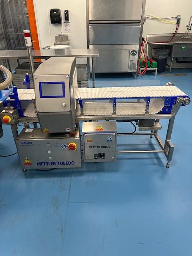 Used Mettler Toledo Safeline SL1500 Series Metal Detector 