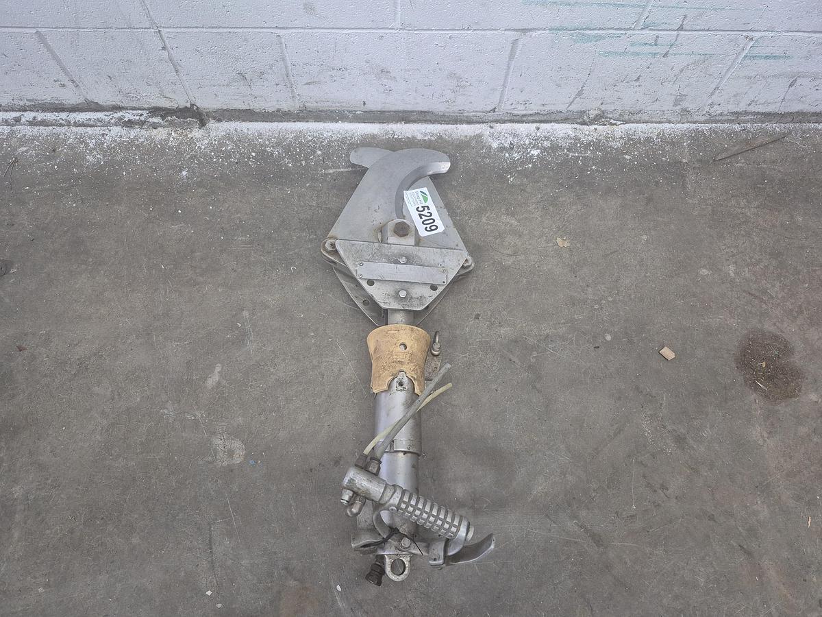 Used Jarvis 50G Hydraulic Dehorner