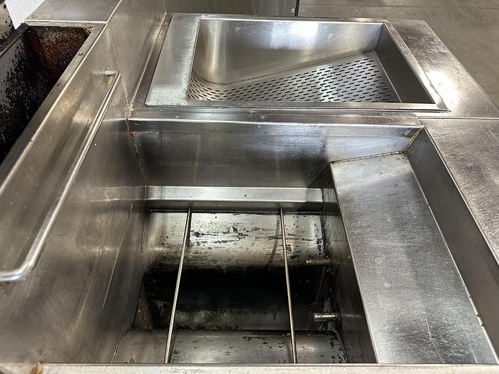 Used Quest Double Deep Fryer with Filtration