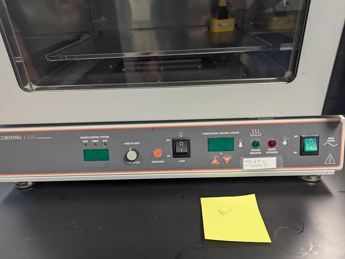 Used Labnet 311DS Digital Shaking Incubator
