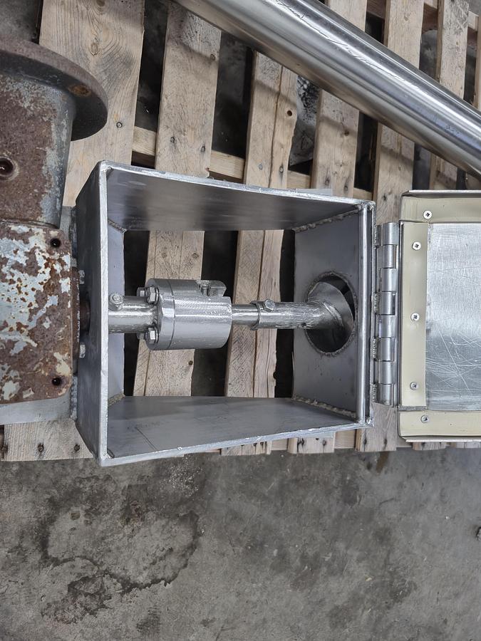 Used Stainless Steel Sanitary Screw Conveyor with Hopper and Drive Motor