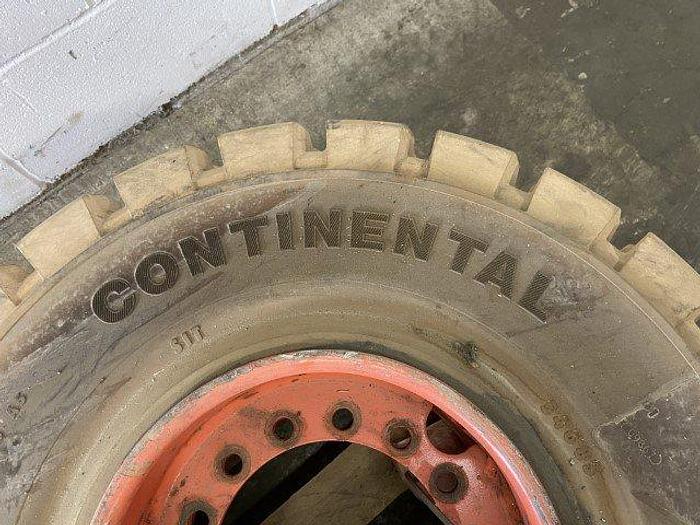 Used Continental CSE-Robust SC18 Forklift Tires