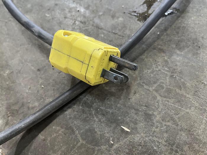 Used Toresani-Foodmac Vibratory Feeder