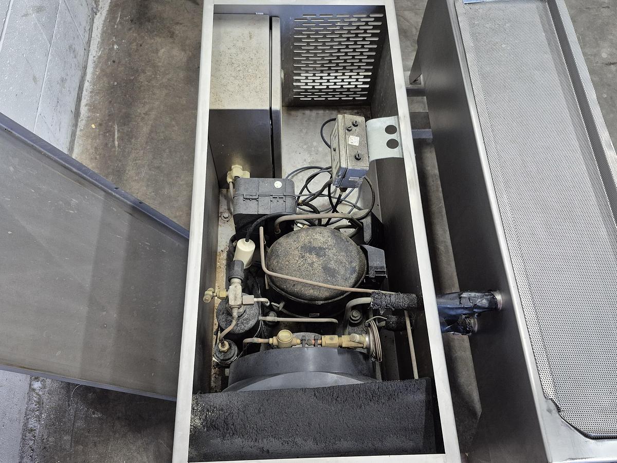 Used Tromp Egg Wash Applicator