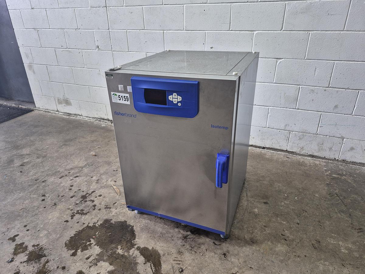 Used Thermo Scientific Isotemp 180L Gravity Incubator 