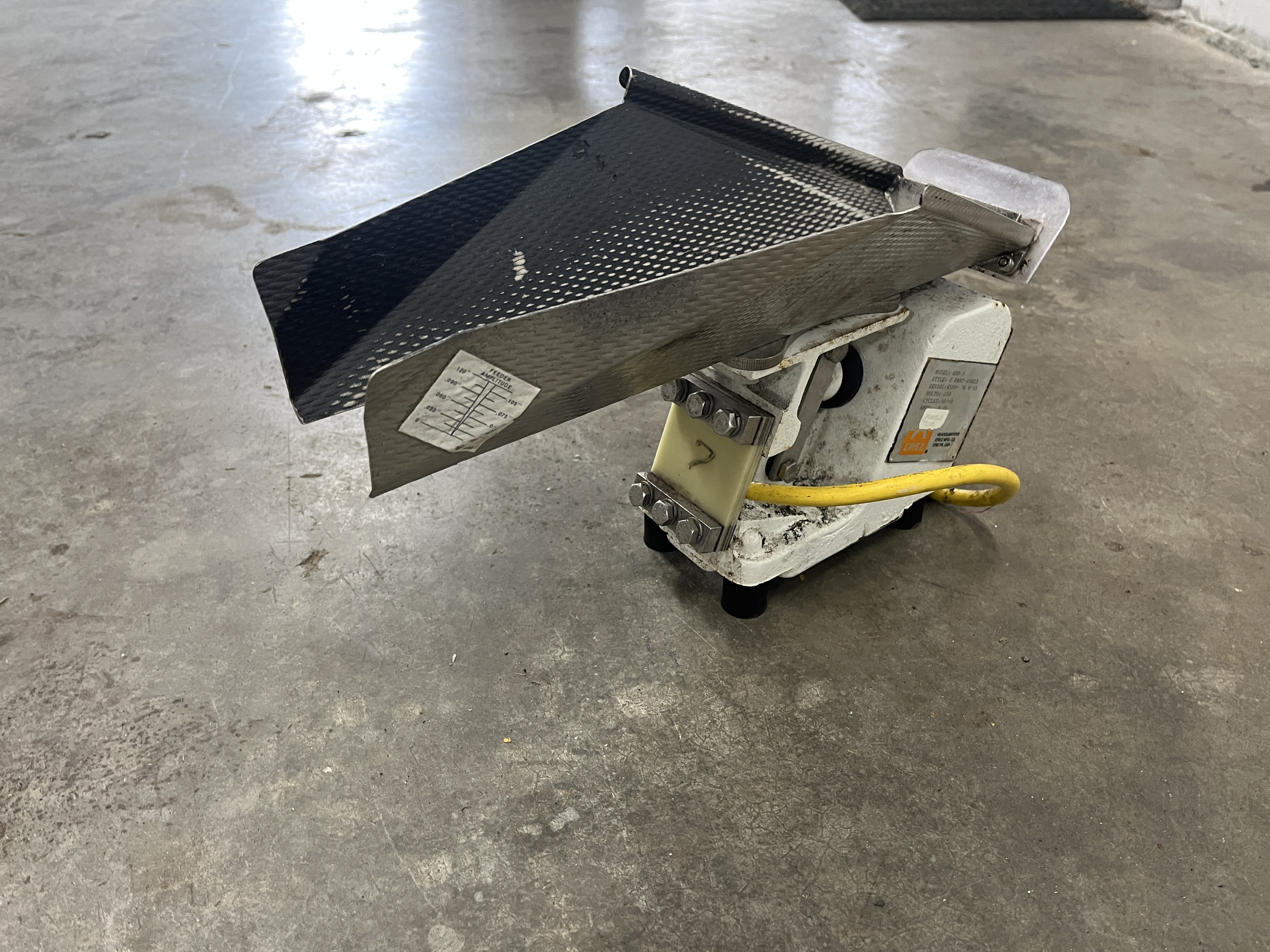 Used Eriez KHS-5 Electromagnetic Vibratory Feeder Drive