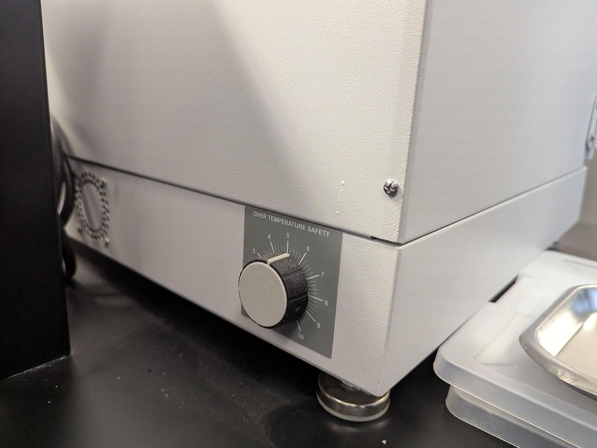 Used Labnet 311DS Digital Shaking Incubator