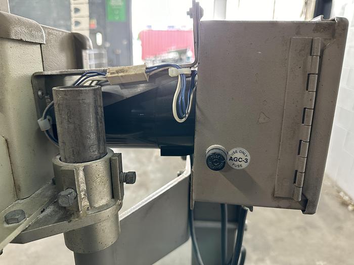 Used Kwik Lok 865 Automatic Bag Closer