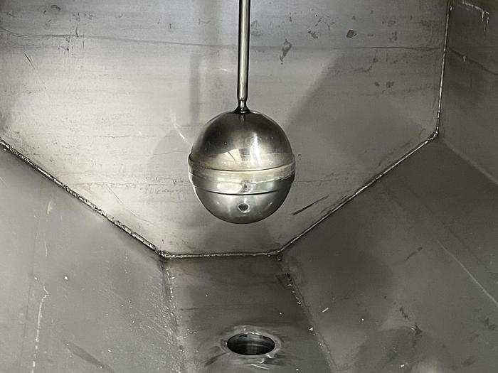 Used 8-Head Bottle Filler