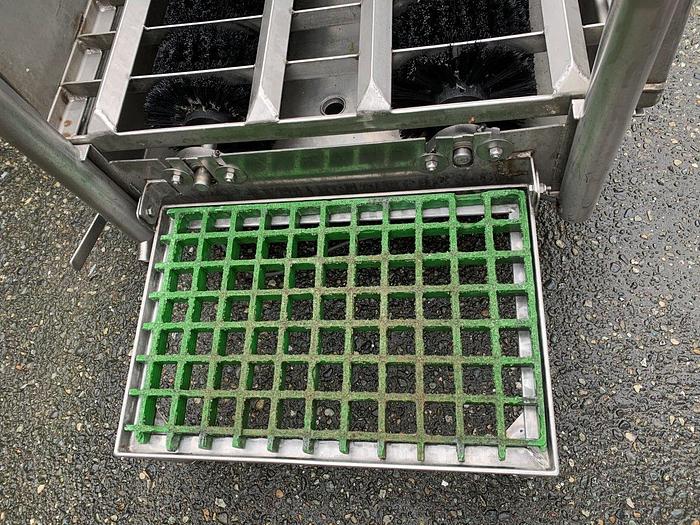 Used KRM Pass-Through Sole Cleaner