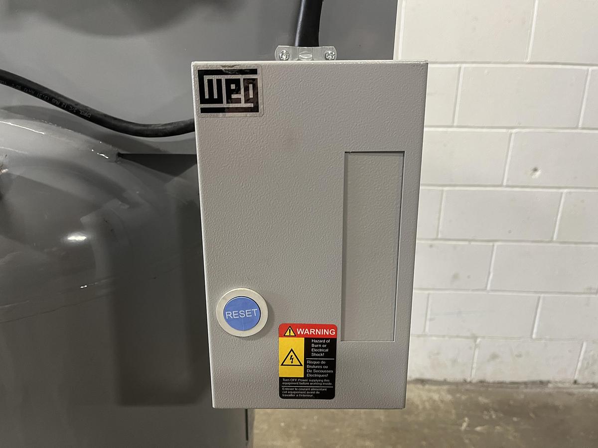 Used King 7.5hp Vertical Air Compressor