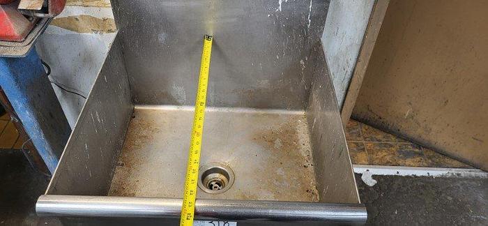 Used Stainless Steel Sinks