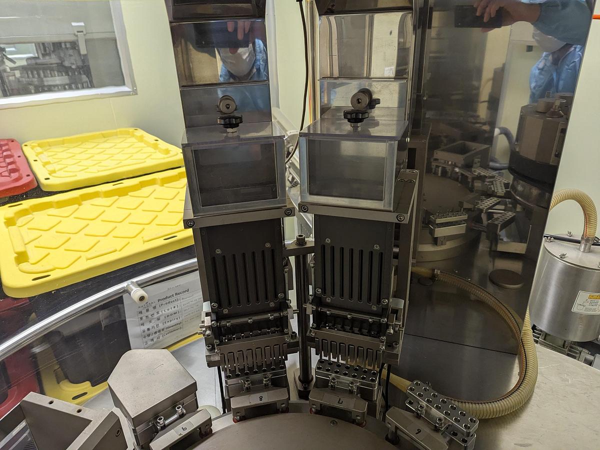 Used Sejong SF-100N Rotary Capsule Filler