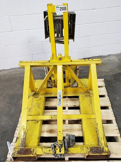 Used Liftomatic DCM "Parrot Beak®" Drum Handler