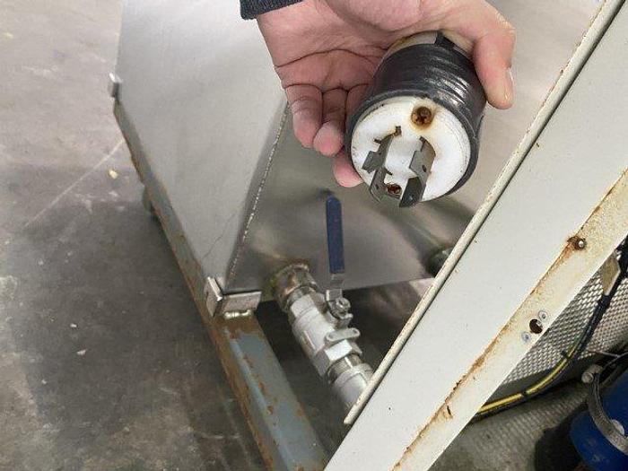 Used NESLAB CFT-300 Recirculating Chiller