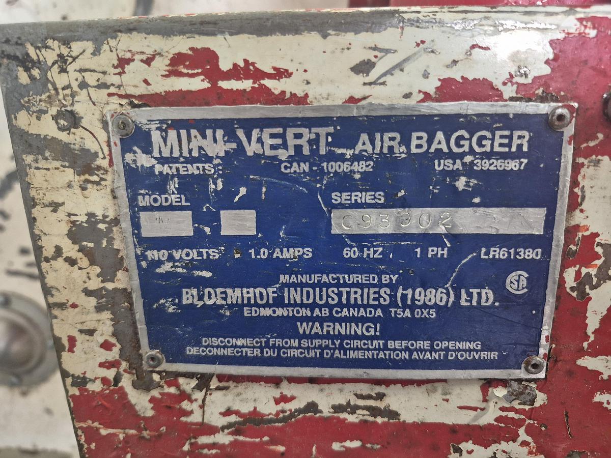Used Oliver 797G Bread Slicer & Air Bagger