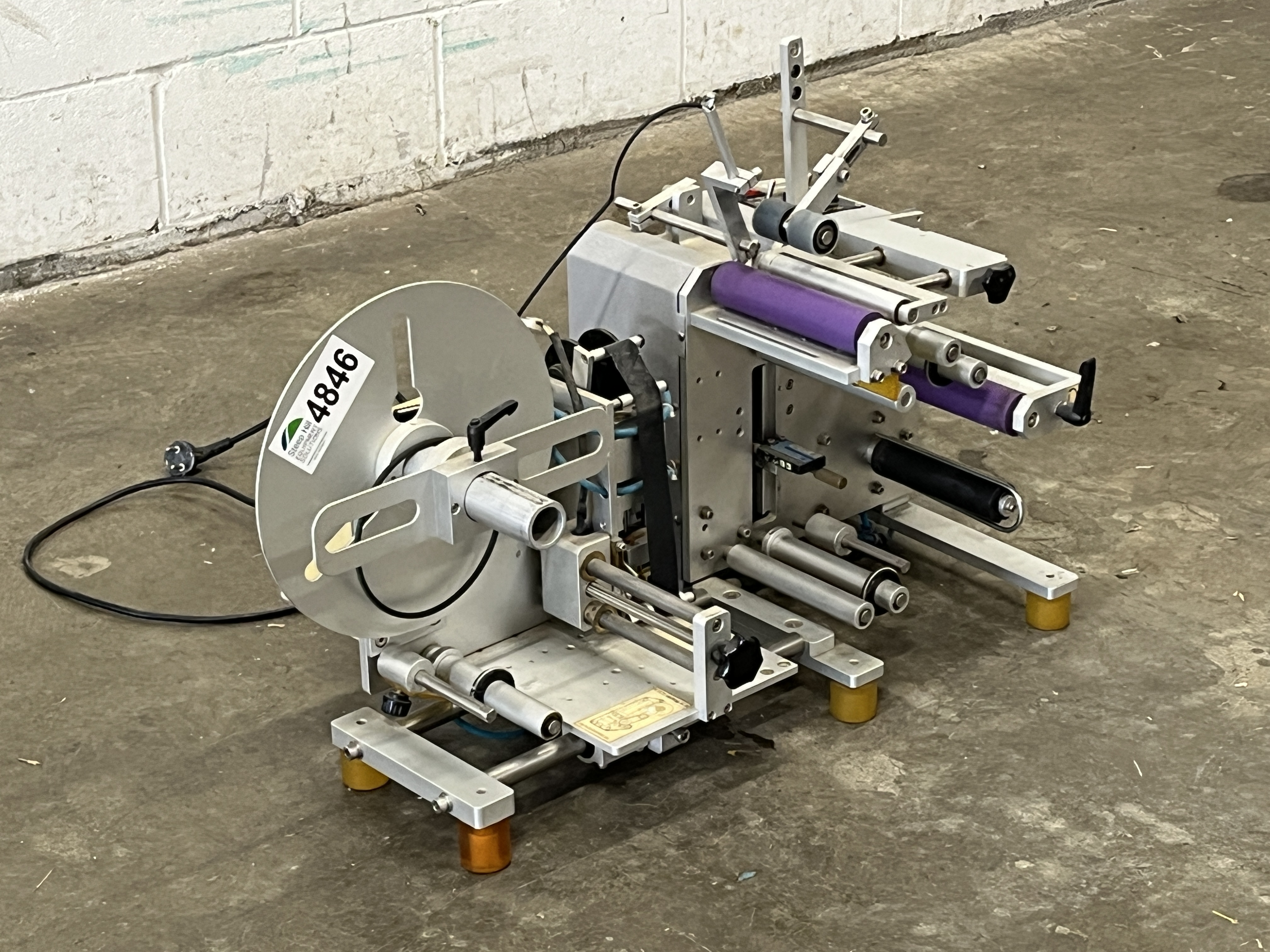 Used Tabletop Bottle Labeller